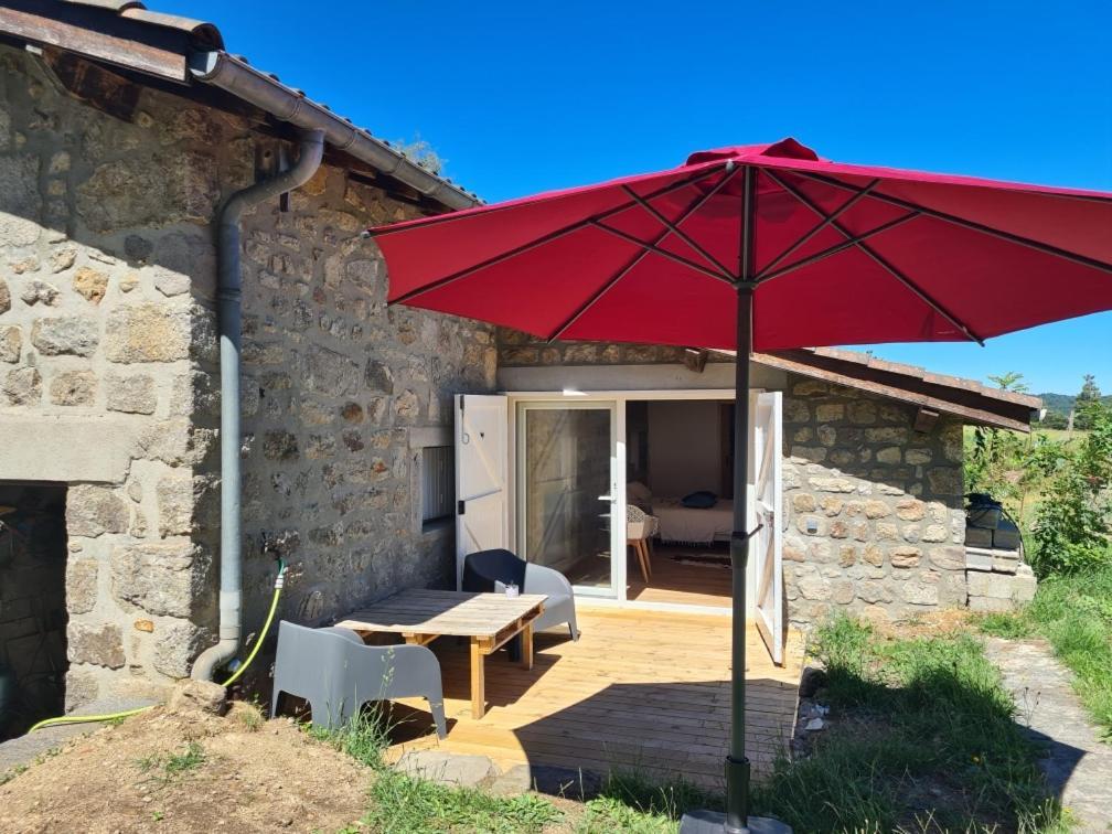 Room Lover Les Chaizes Saint-Romain-Lachalm Luaran gambar